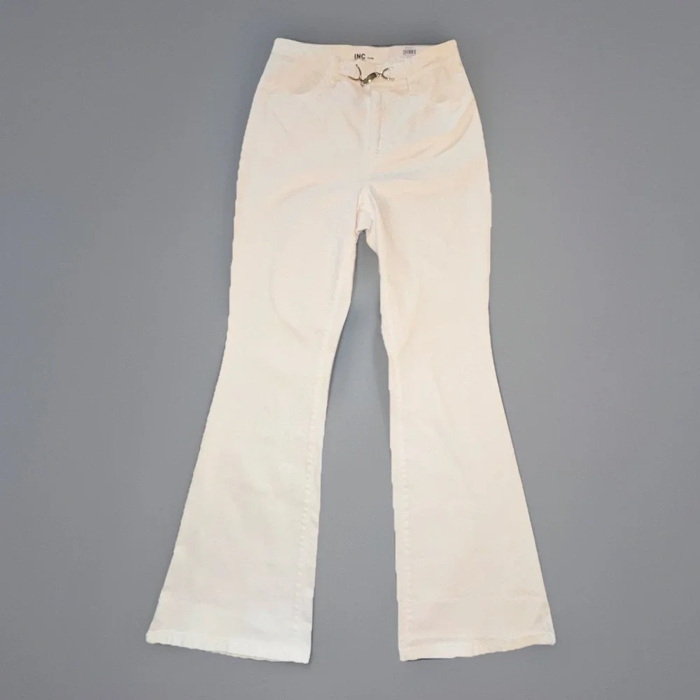 INC. White Flare Denim Jeans Women's Size 8 29x32‎ Gold Waist Clasp NWT